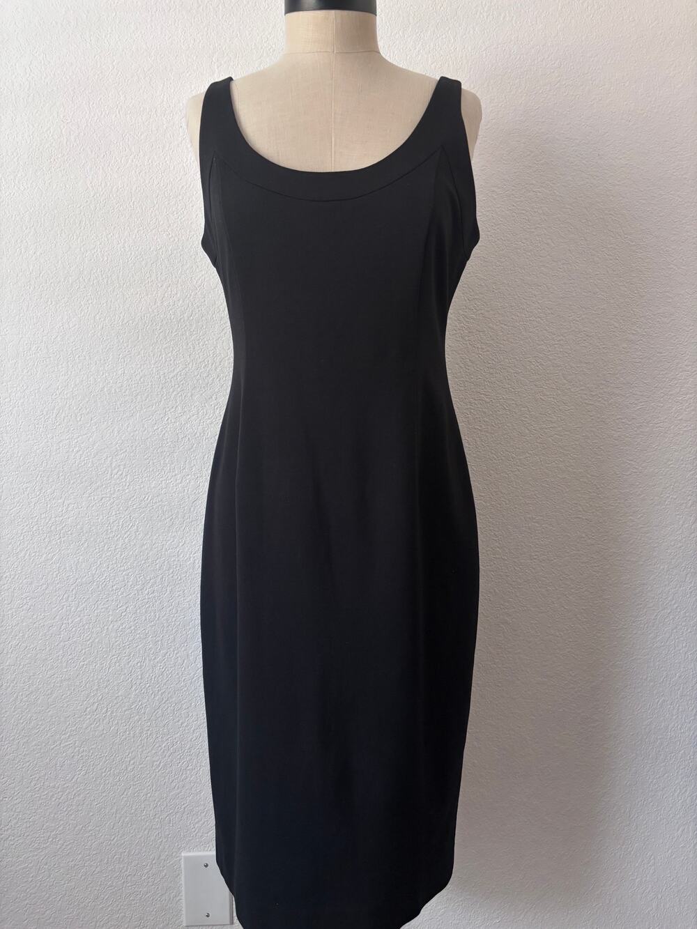 Eileen Fisher - Knit Scoop Neck Sheath Dress Size M Pre-Owned